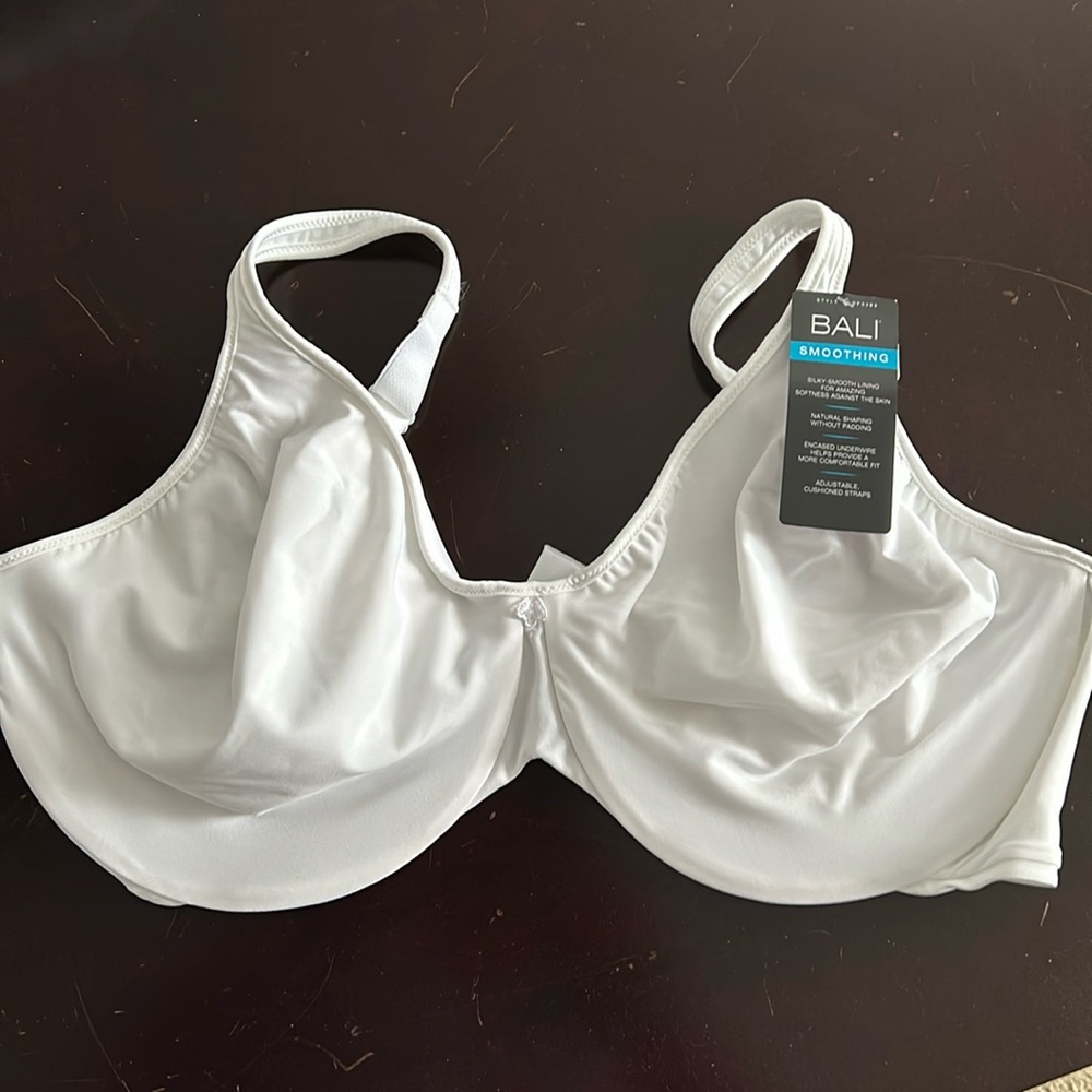 Bali underwire smoothing bra